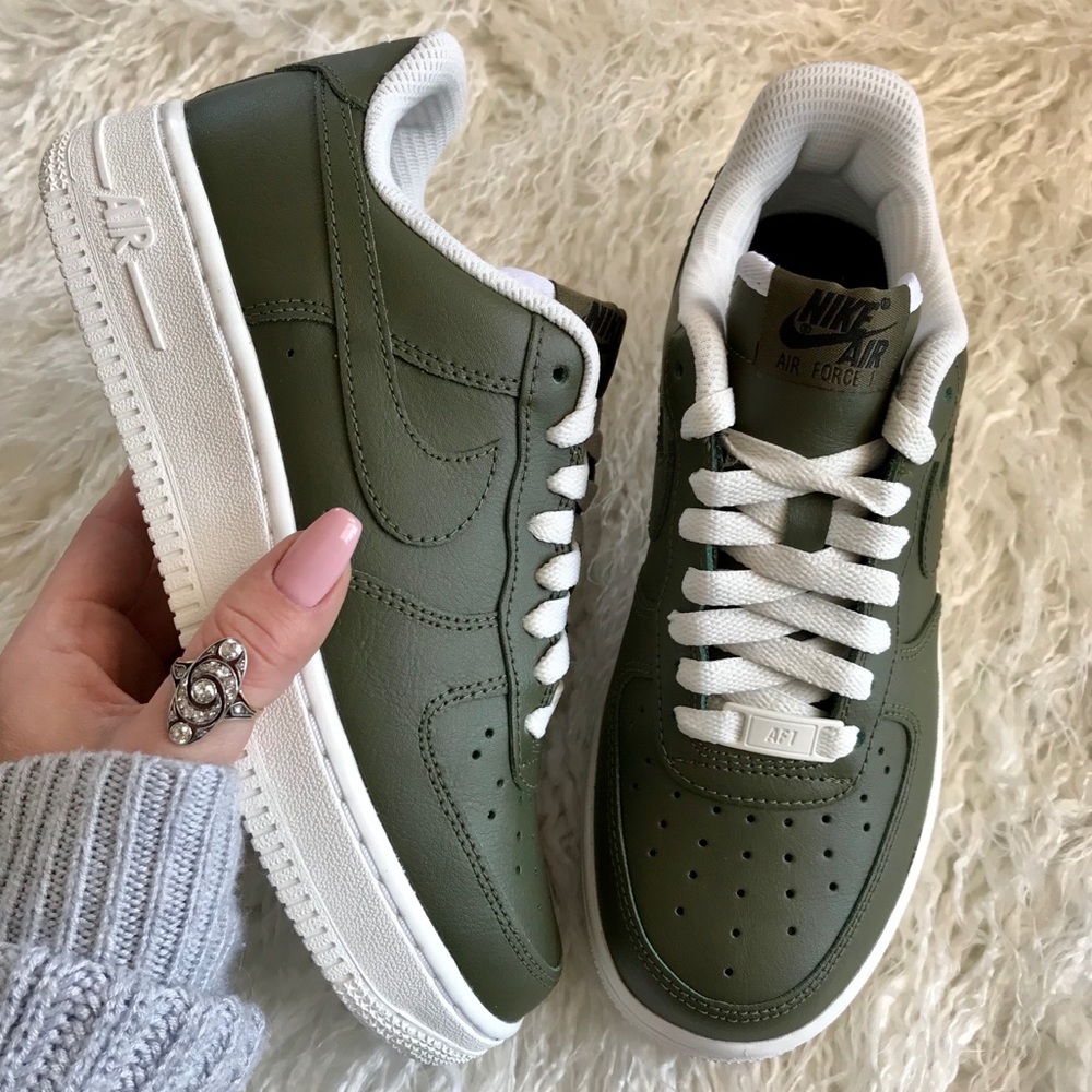 NWT Nike ID Custom Air Force 1 Premium - Picture 2 of 8